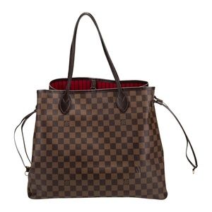 Louis Vuitton Tote
From the 2018 Collection
